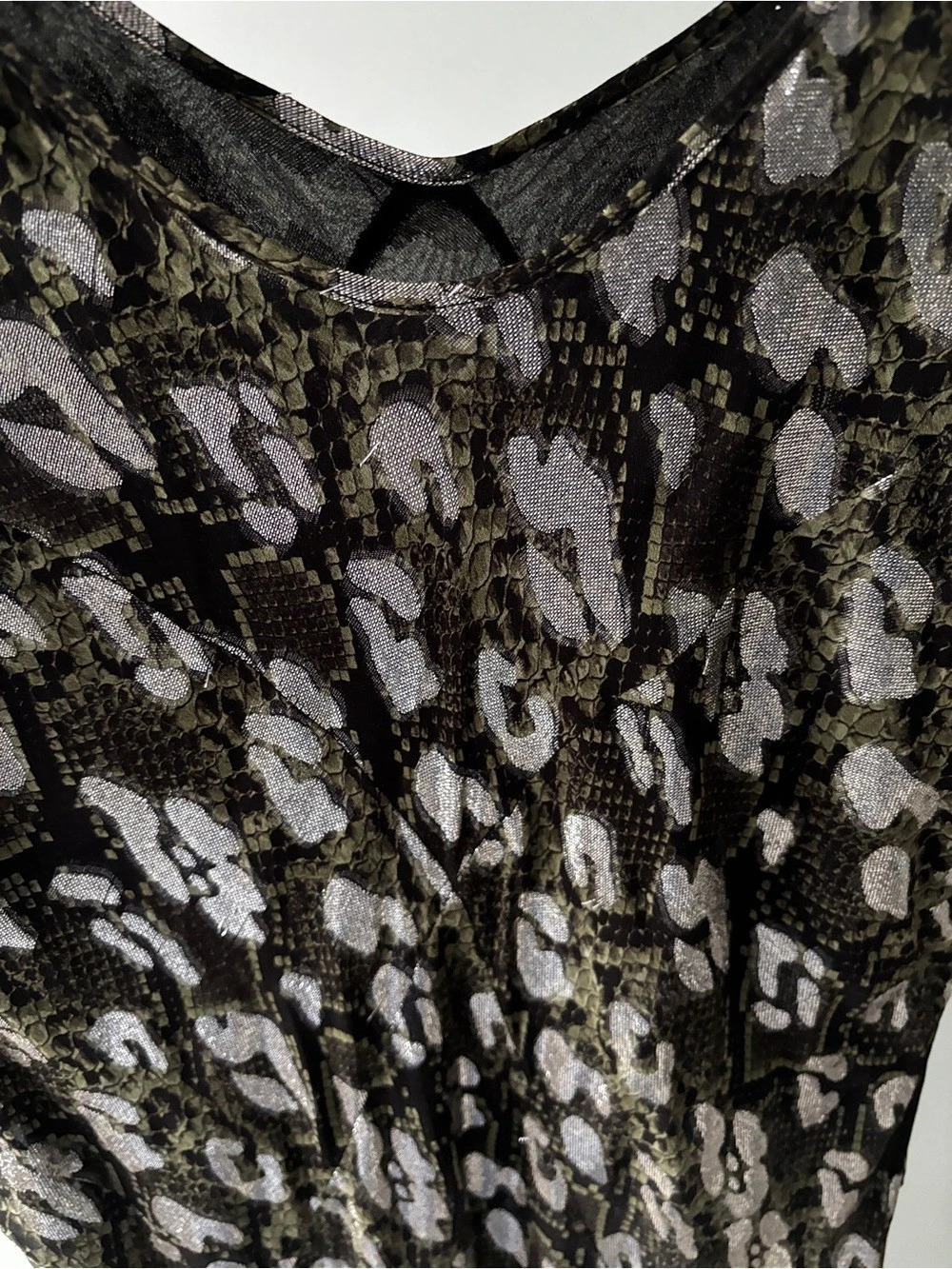 Michael Kors Collection Spruce Python Leopard Metallic Silk Ruffle Dress, US 8 - Picture 7 of 16